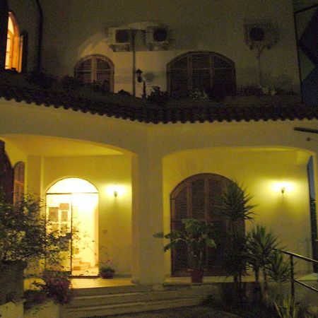 Residence Gnura Momma Locri Exterior foto