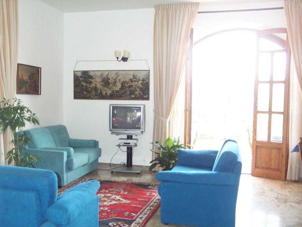 Residence Gnura Momma Locri Exterior foto